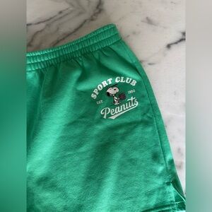 Peanuts Snoopy "Sport Club" Fleece Sweatshorts - Kelly Green